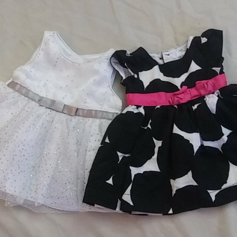 🎀 2 Newborn Dresses 🎀